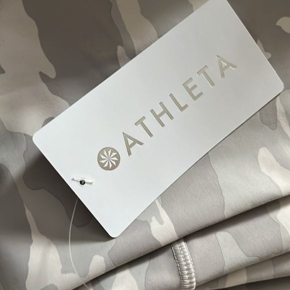 ATHLETA ELATION CAMO 7/8 TIGHT - Picture 6 of 6